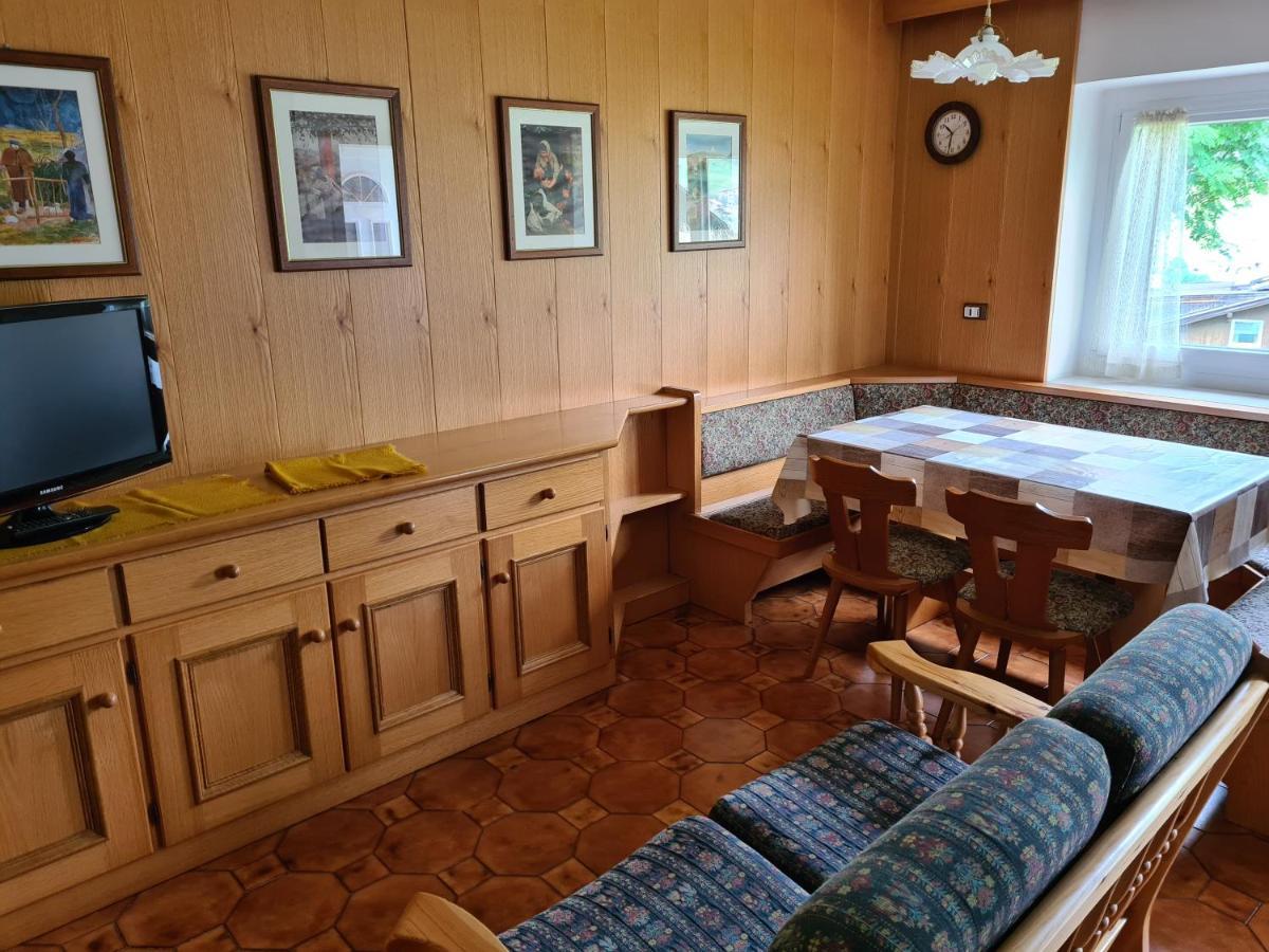 Appartment Deville With Garden Моэна Экстерьер фото